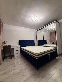 Proprietar ofer spre vânzare apartament cu 3 camere etaj intermediar 4/10 Mănăștur