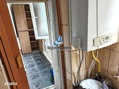 Apartament 3 camere semidecomandat, etaj 1, Piata Darmanesti