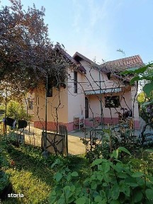 gospodarie 2 proprietati Lipanesti