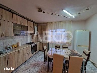 Apartament decomandat 3 camere 74 mpu 2 balcoane lift Terezian Sibiu