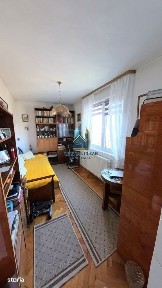 Două case în curte comună, 6 camere + 385 teren - zona semicentrală