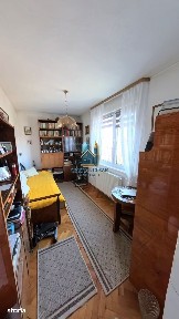 Două case în curte comună, 6 camere + 385 teren - zona semicentrală