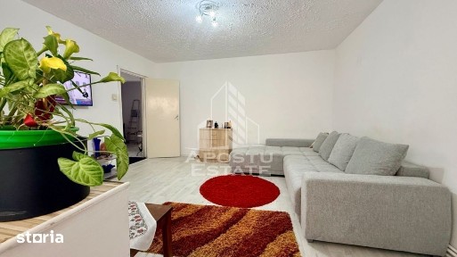 Apartament cu 3 camere, curte si boxa de vanzare, Zona Simion Barnutiu