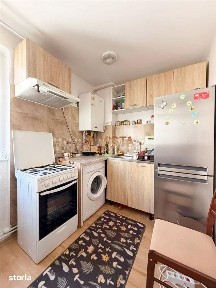 Garsoniera etaj 24, centrala proprie, Tractorul, Brasov