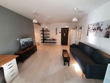 Vind apartament 2 camere central /Marriot /Uranus