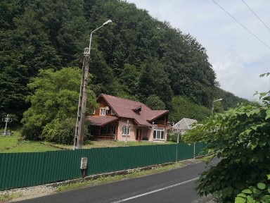Vand casa in Maramures Firiza -Blidari, posibil casa vacanta, locuinta de vara sau permanenta, organizare evenimente
