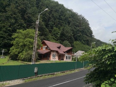 Vand casa in Maramures Firiza -Blidari, posibil casa vacanta, locuinta de vara sau permanenta, organizare evenimente