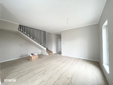 Duplex cu 4 camere despartit prin spatiu tehnic- Mosnita Veche