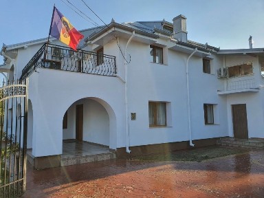Casă de familie, 350mp, Teren 1000mp - Zonă liniștită (Vatra Veche]