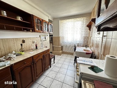 Apartament 3 camere | Decomandat | 62 mp. | Ampoi 3 | 2 Balcoane | Mob