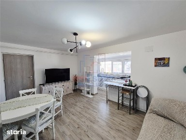 Apartament cu 3 camere utilatmobilat cu parcare