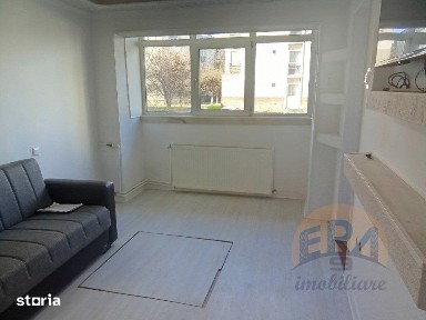 Apartament 1 camera, (30 mp+ un beci de 18 mp) Str Rogerius, Str. Sova
