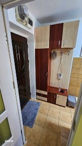 Vand apartament 2 camere semidecomandat