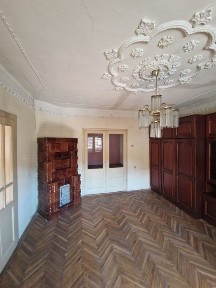 Casă de vânzare în Lipova, jud. Arad - zonă centrală, 250 m²