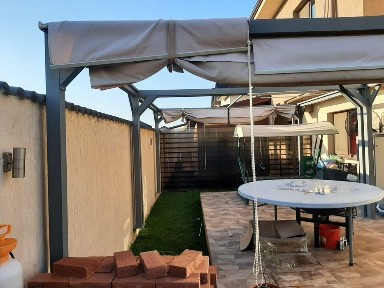 Vând casa tip duplex