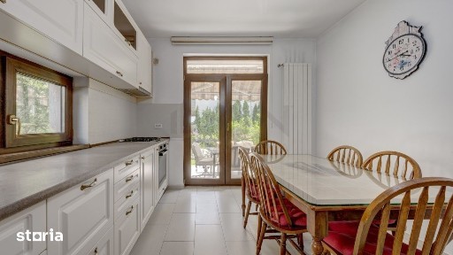 Vila de vanzare 5 camere l Erou Iancu Nicolae