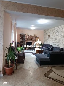 Cas Vila Azuga stare foarte buna zona linistita la cheie