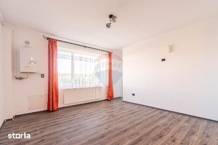 Apartament 3 camere de vanzare Floresti, Eroilor 80 zona Profi Parcare