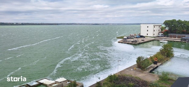 MAMAIA 3 CAMERE 114 MP. MOBILAT UTILAT TERASA VEDERE FRONTA LA LAC !
