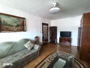 Apartament decomandat 3 camere 72 mp+spatiu depozitare 30 mp-Central