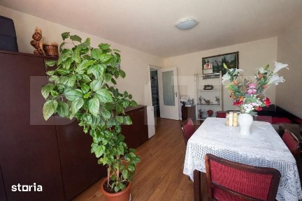 Apartament 3 camere, 70 mp, zona Blocuri - Campia Turzii