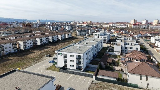 DirectPROPRIETAR-SELIMBĂR-Ap3cam,2Băi-80Mp str O Goga -Vilă NOUĂ-2025