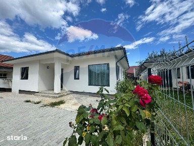 Casă / Vilă cu 4 camere