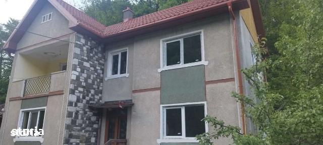 Valea Rosie, casa