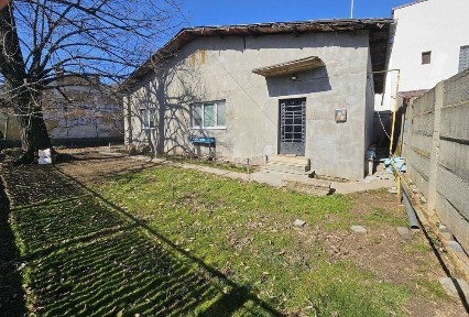 Casă Ploiesti, Zona AFI-Transilvaniei, 4 camere, 156 mp, curte 250 mp
