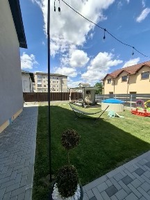 Casă individuală cu spațiu comercial - Cisnădie/Sibiu