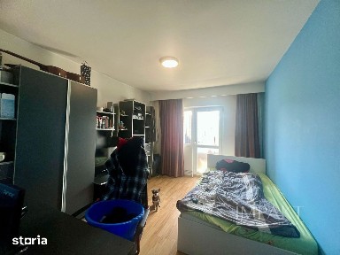 Apartament cu 3 camere decomandate in zona Primaverii