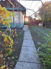 Vand casa in gruiu lipia cu teren de 900 mp la strada asfaltata toate