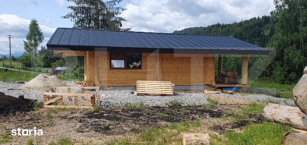 Casa moderna din lemn 3 camere, 60 mp, utilata, mobilata, zona Plaiu S