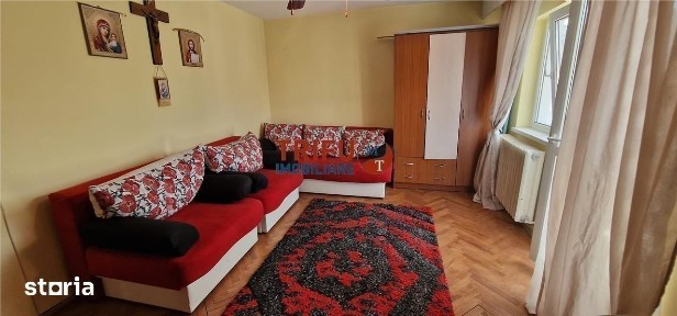 Apartament 2 camere de vanzare zona Tolstoi