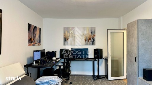 Apartament de vanzare cu 3 camere si garaj, etajul 1, Aradului