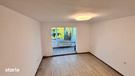 Vând apartament 3 camere