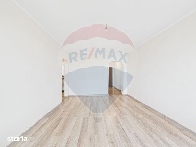 Apartament 3 camere decomandat, complet renovat - Metrou Lujerului