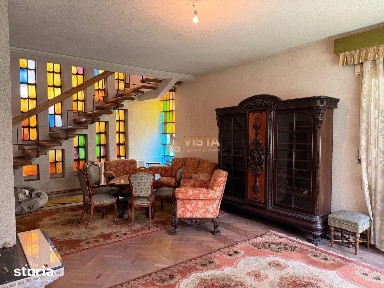 Casa, zona Centrala