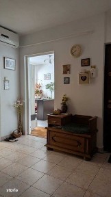 apartament 3 csmere str. Decebal (la piata)