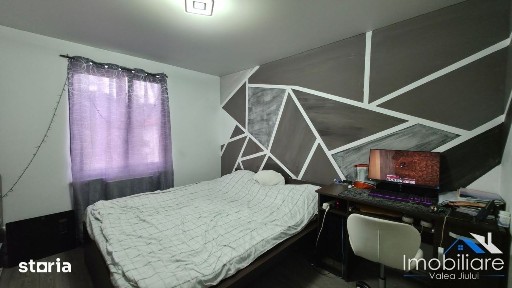 Apartament 4 camere - Zona Dinca, Vulcan | 110 mp utili | 2 bai