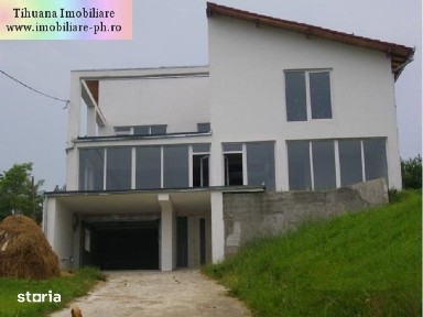 Vila (D+P+1E) de vanzare-Valenii de Munte (suprafata teren 2736 mp)
