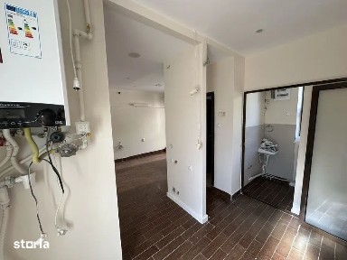 Spatiu comercial cu terasa, 30 mp, zona Pietei Hermes, Gheorgheni