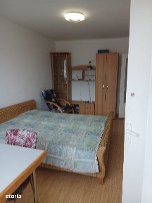 Republicii - langa Catedrala, garsoniera in bloc de apartamente !