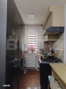 Apartament cu 3 camere, zona Licee