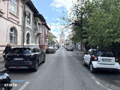 Zece Mese - Mosilor | Ideal Sediu Firma