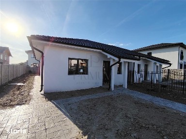 Duplex separat prin dressing - zona usor accesibila - compartimentare