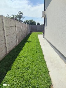 Duplex separat prin C.T - personalizare interioara - acces facil