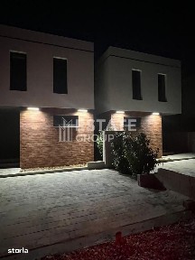 Duplex cu 4 camere despartit prin casa scarii in Mosnita Noua