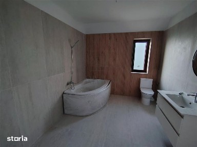Duplex spatios la asfalt - toate utilitatile - acces rapid