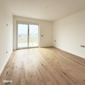 Com 0 | Duplex superb cu 5 camere despartit prin garaj | Dumbravita